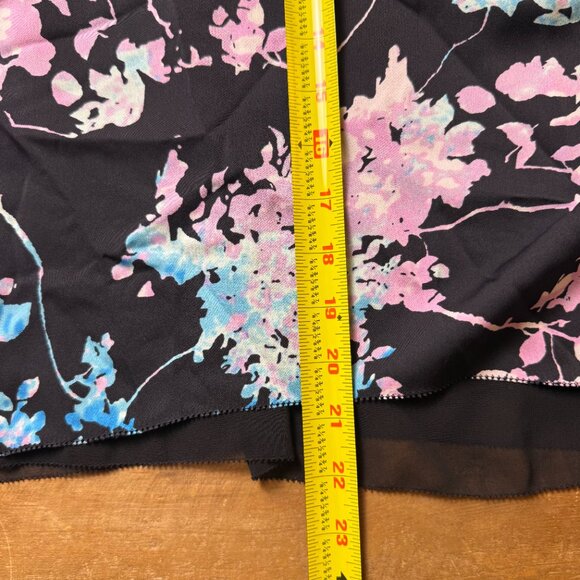 Diane von Furstenberg | Size M | Lexi Top in Floral Daze - Picture 12 of 12